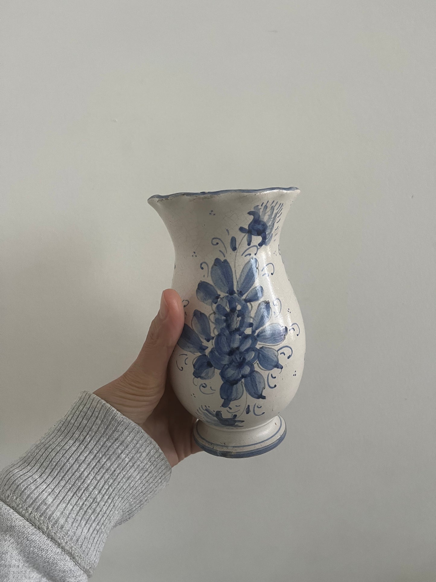 Handmade Guerrieri Murano Italian Pottery vase