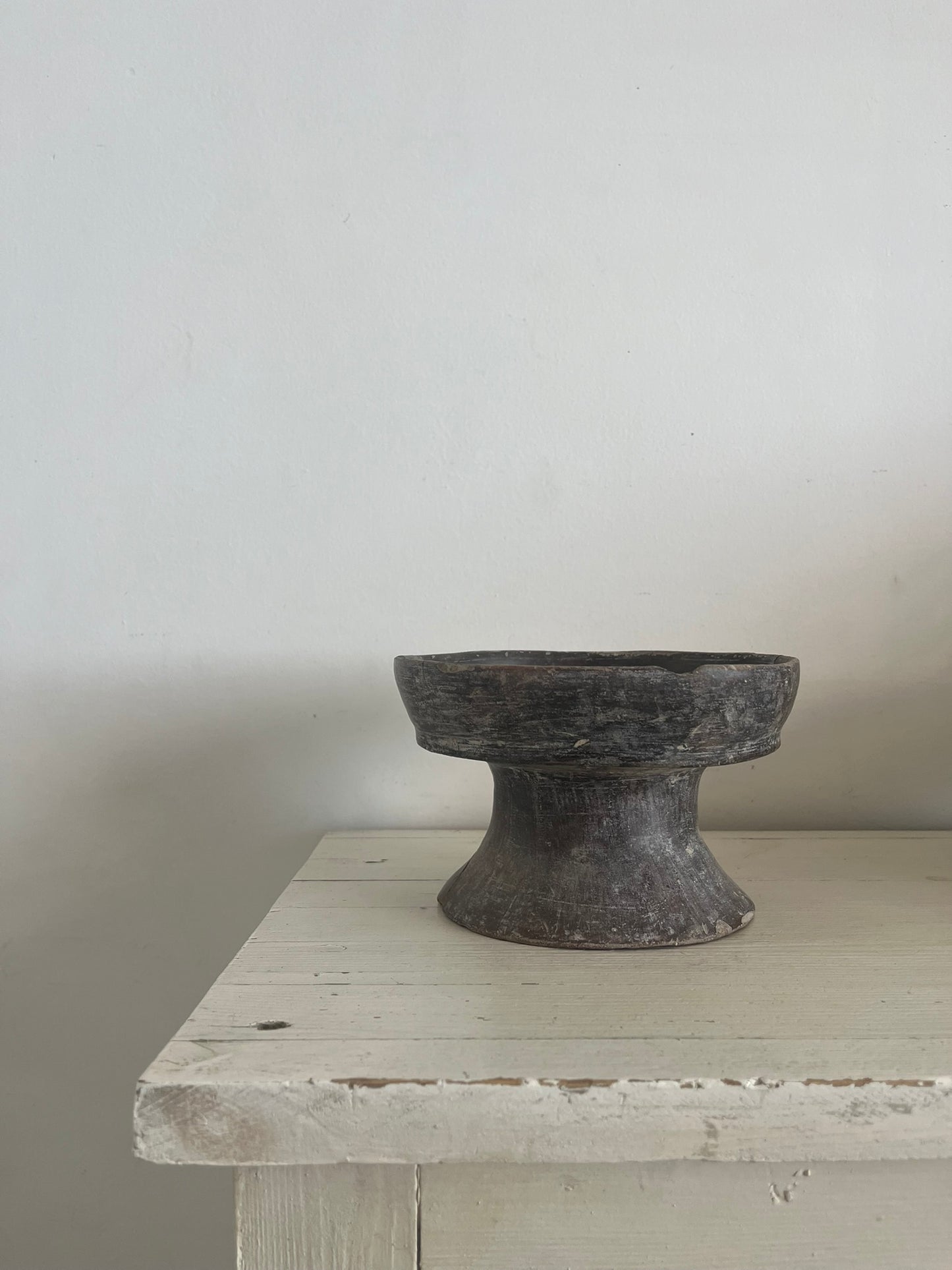 LA MER EDITION  / ANCIENT BOWL WITH LEG